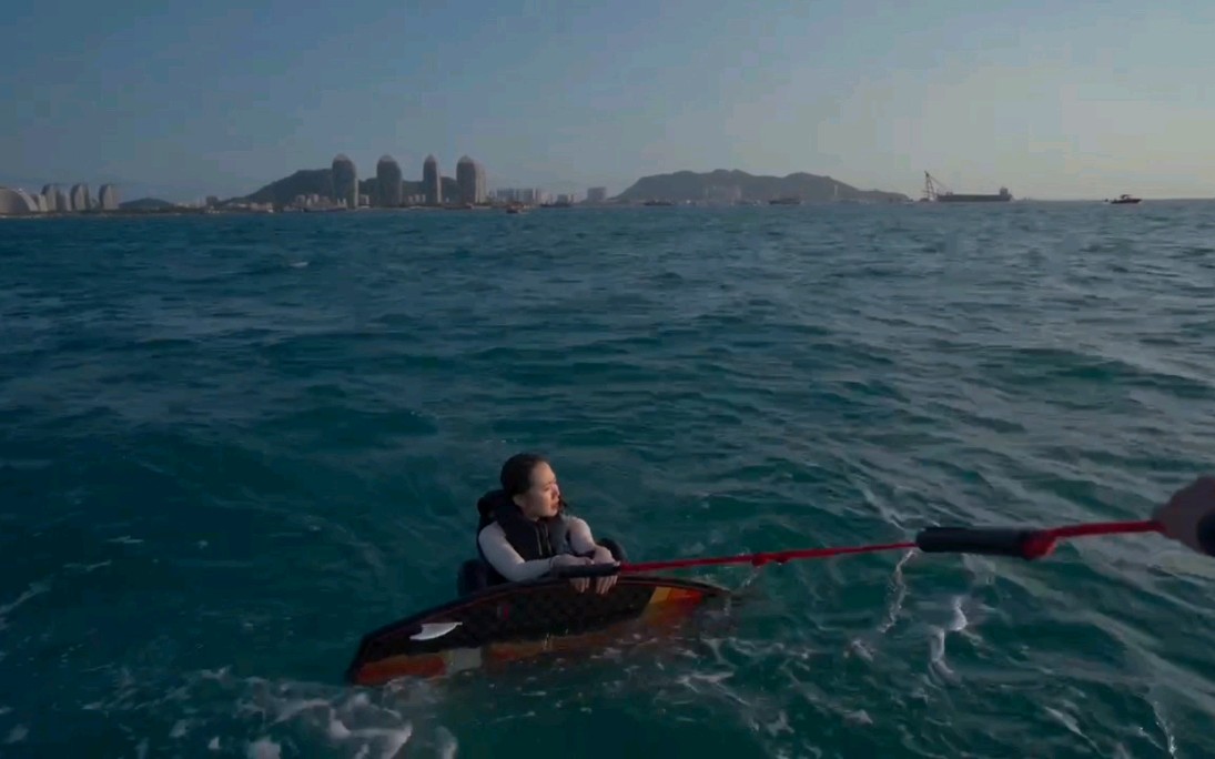 第一次尾波冲浪～2022的春节在三亚