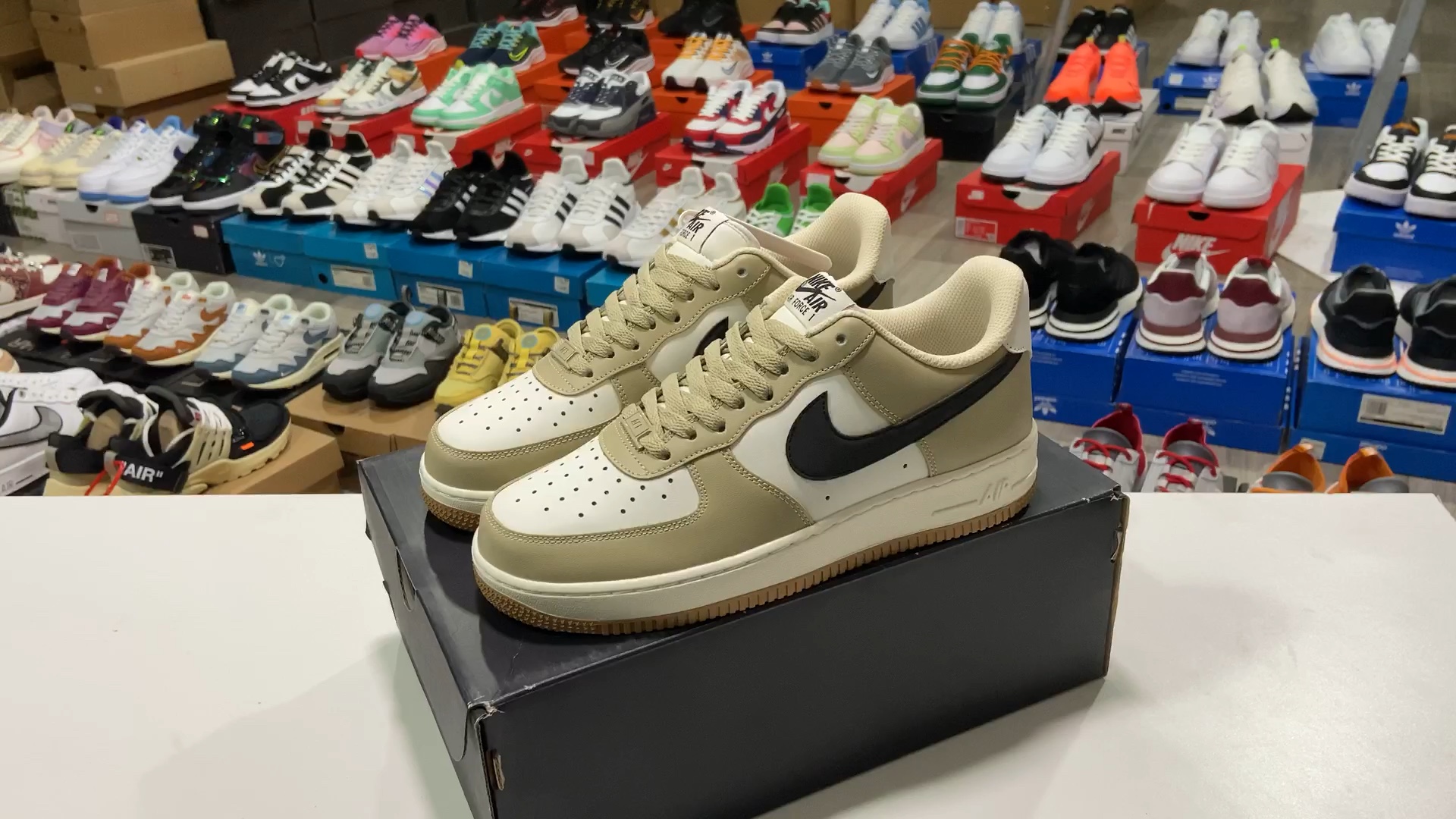 耐克 nike air force 1 low 07 卡其黑勾配色 空軍一號低幫休閒板鞋