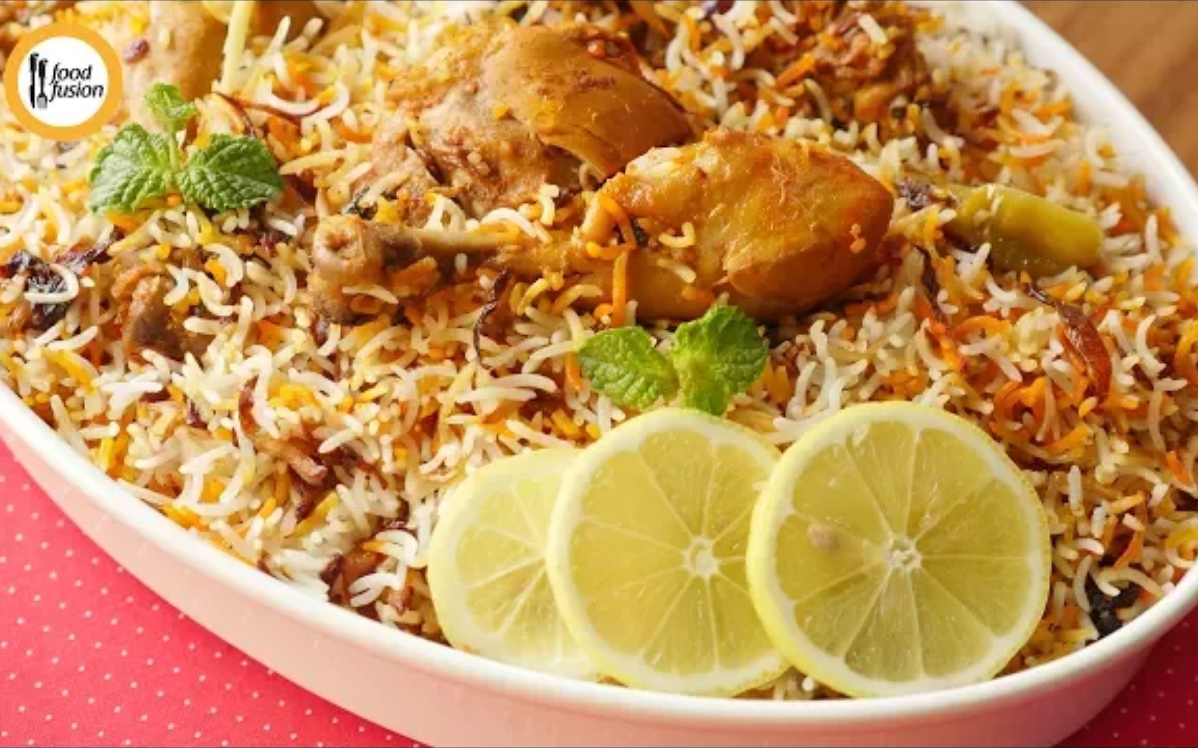 [图]【Food Fusion】Smokey Chicken Biryani Recipe