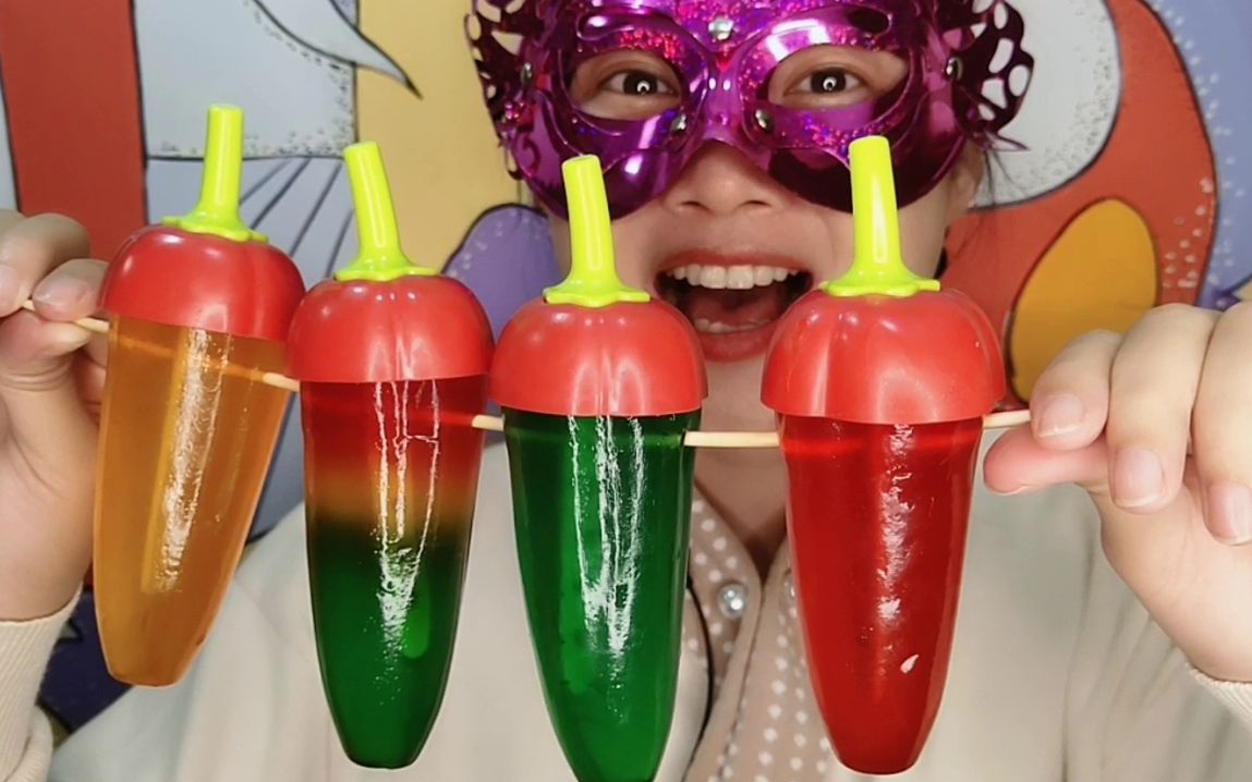 吃货小姐姐吃创意"辣椒果冻",肉质饱满又q弹,好吃还不辣