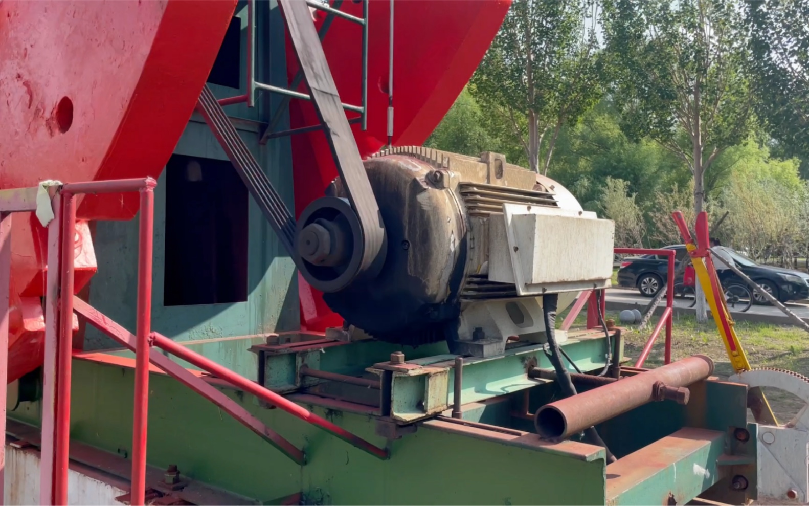 游梁式抽油机_哔哩哔哩_bilibili