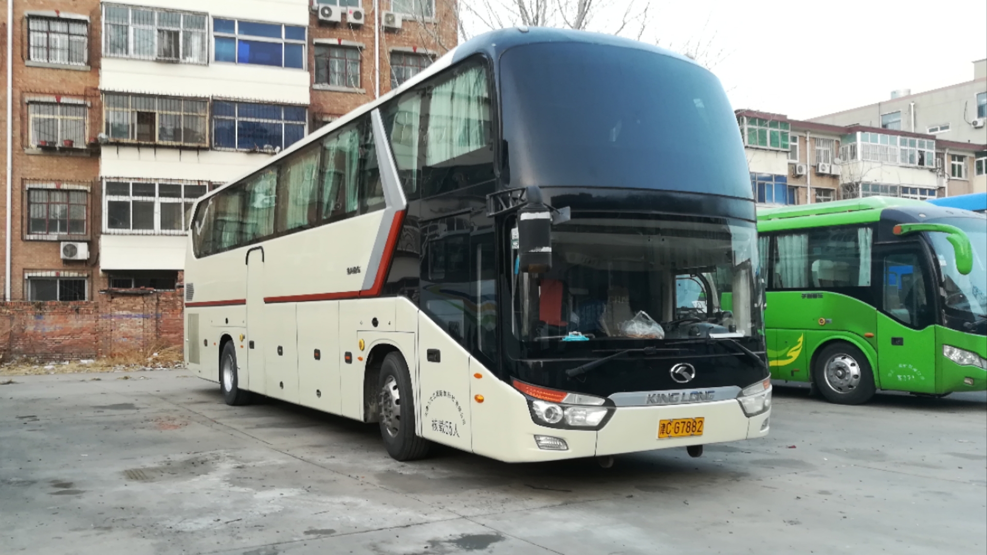 【豪华客车】沧州豪华金龙客车 xmq6129fyd4c