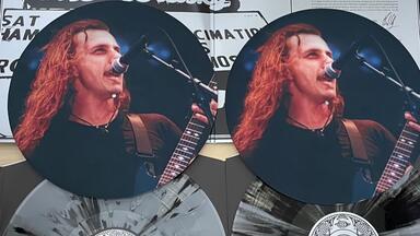 Chihiro Onitsuka 鬼束千尋- Ultimate Crash '02 Live At Budokan 2002