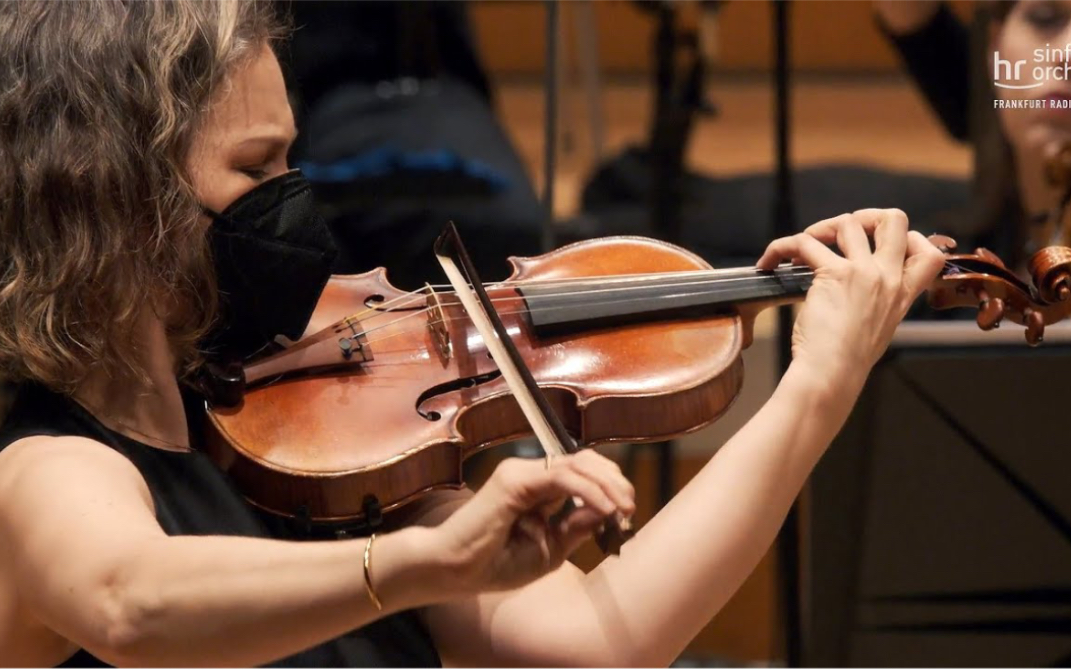 [图]希拉里•哈恩 & 德沃夏克-a小调小提琴协奏曲 Dvořák: Violin konzert ∙ Hilary Hahn