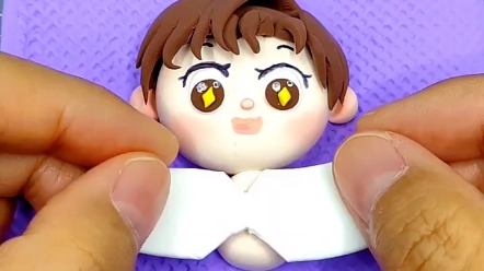 这是用黏土制作的人物