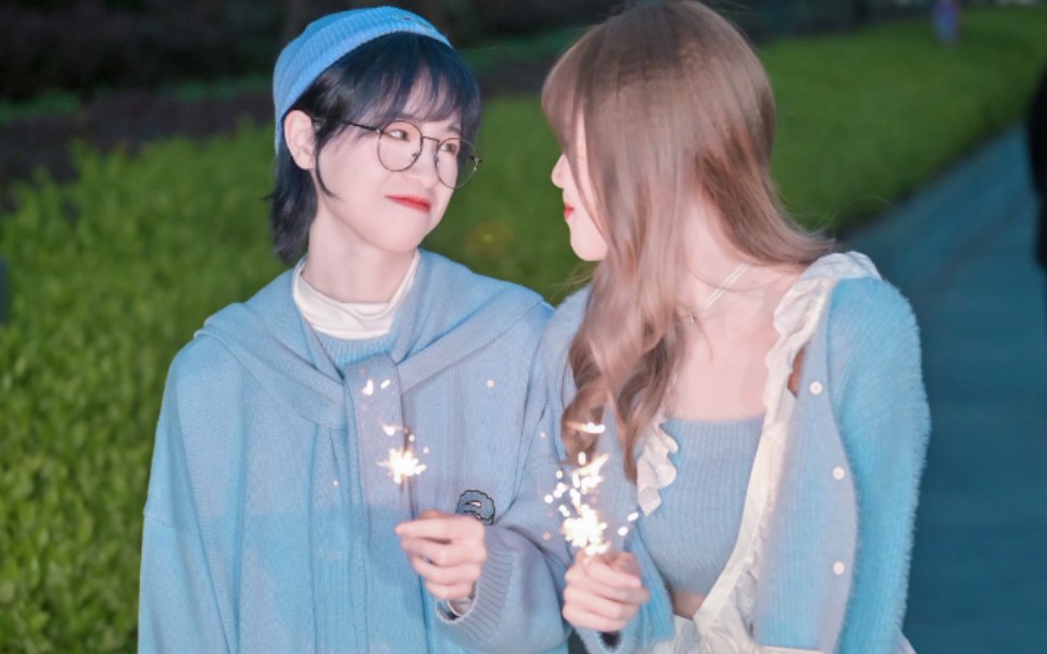 [歆璐]"勇敢璐璐,不怕困难!""你是狗狗"