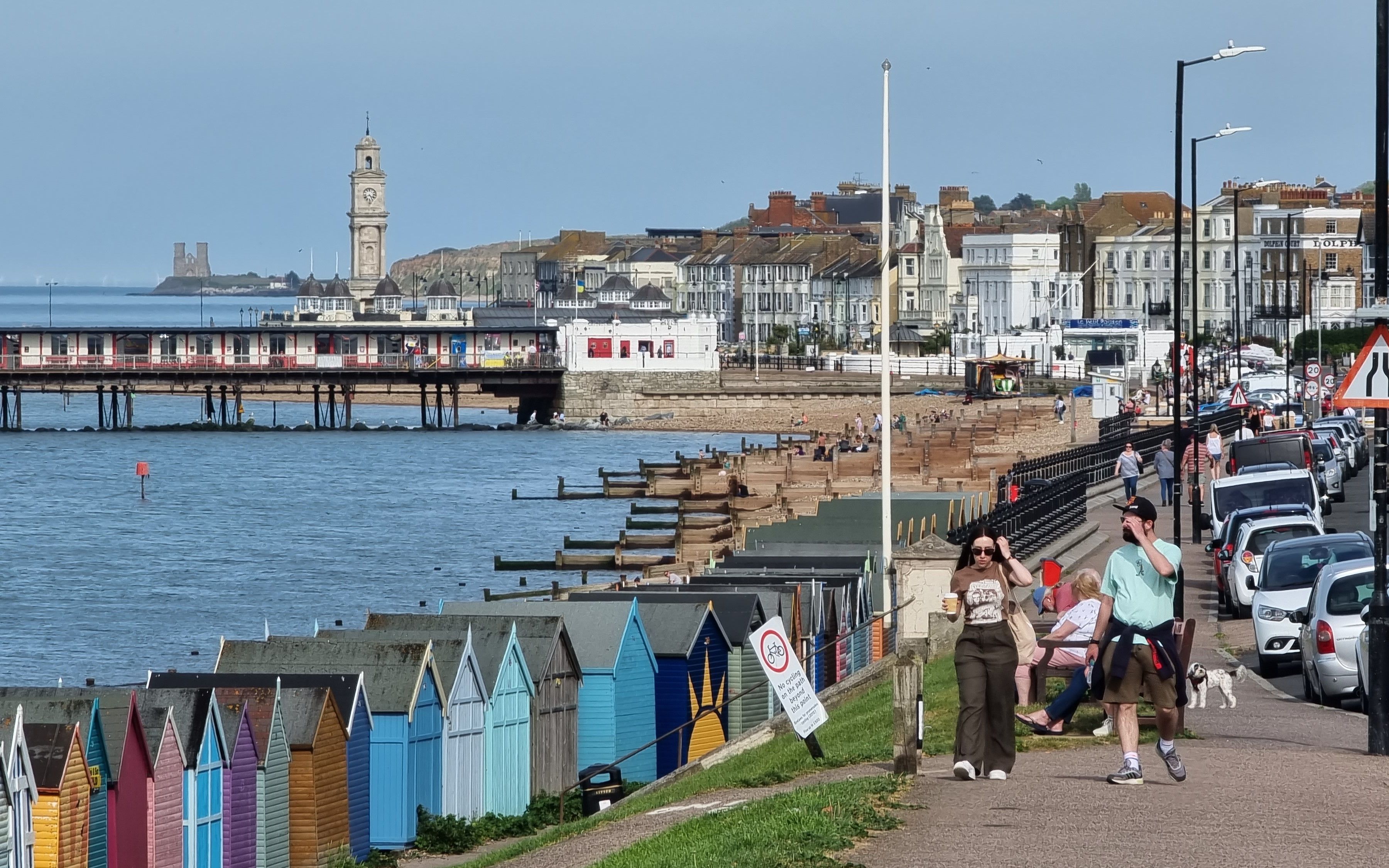 [图]2小时骑行英国东南海岸-P3骑过海滨小城赫恩贝的沙滩(Canterbury-Whitstable-Herne Bay-Reculver)