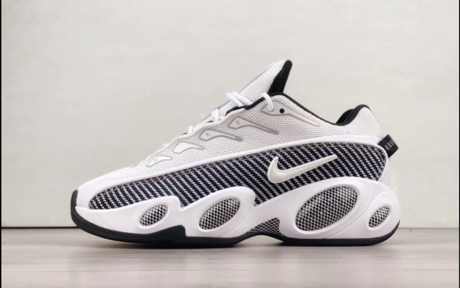 耐克联名 nocta x nike hot step air terra 复古低帮篮球鞋dm0879