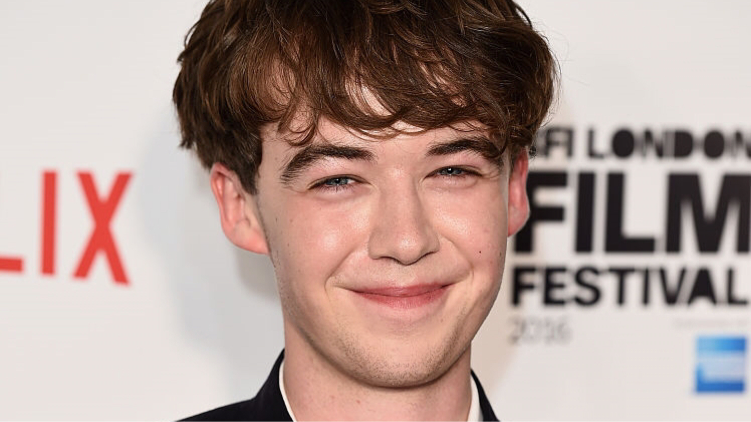 【奶粉翻译组】【Alex Lawther】奶A《黑镜》采访part4(f㠥›𝥸…哥采访)哔哩哔哩bilibili