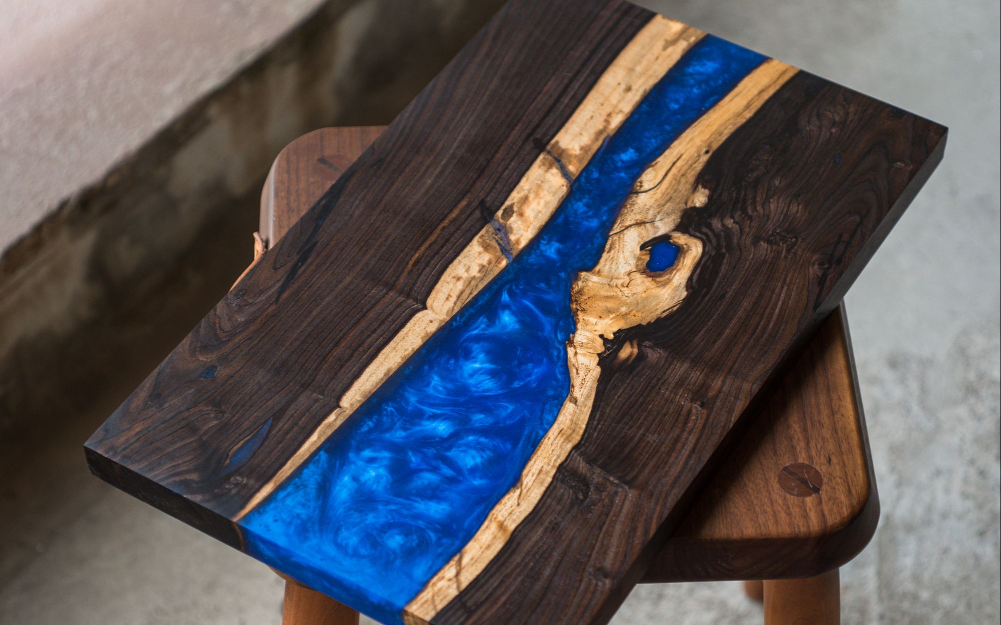 手工 尝试制作河流桌小板 rivertable mini 环氧树脂与原木结合出独特