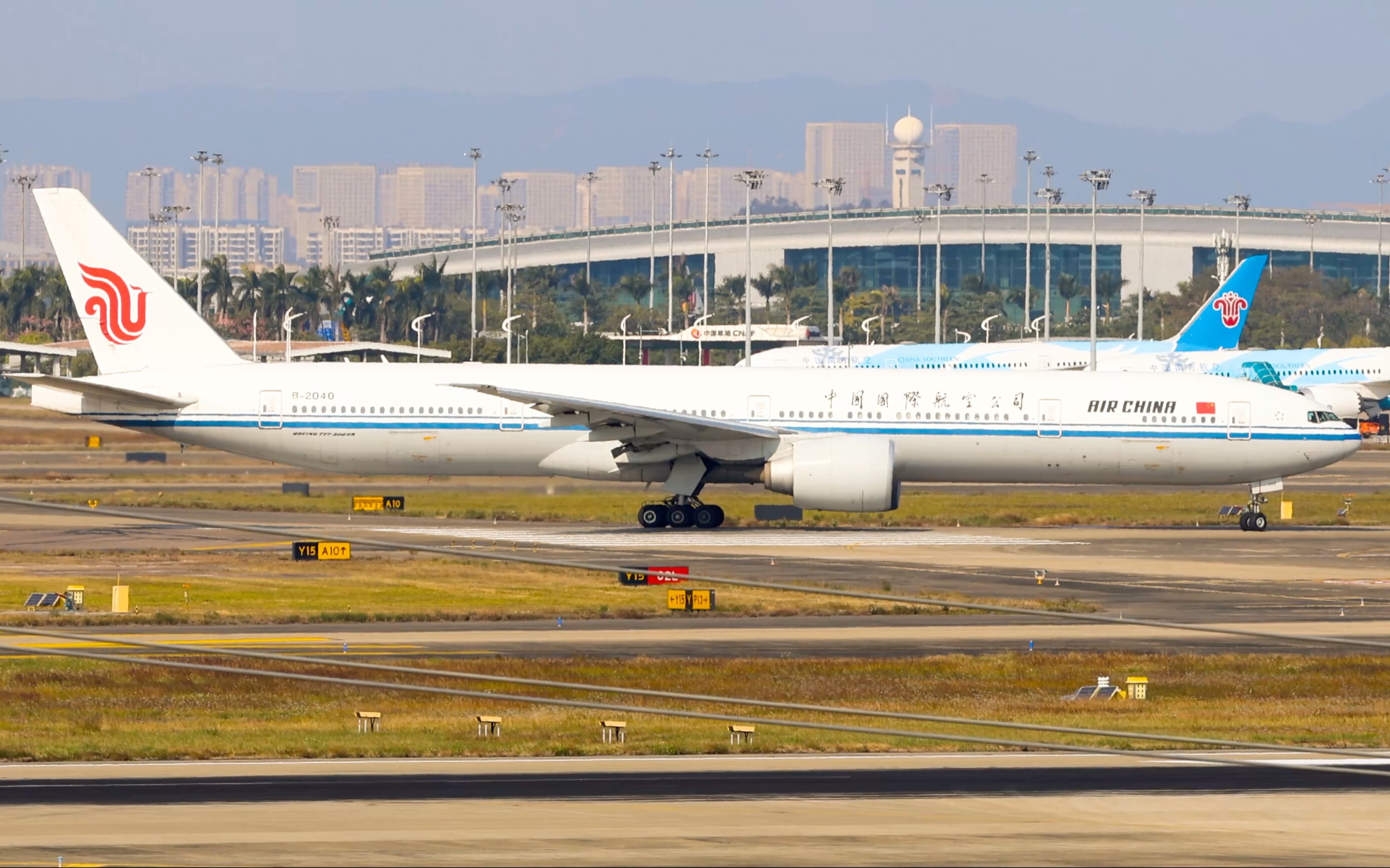 国航b-2040波音77w(广州-北京)