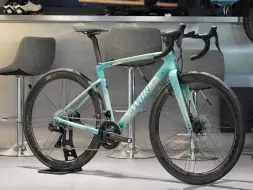 Tải video: 2024 Specialized S-Works Roubaix SL8 装车作业