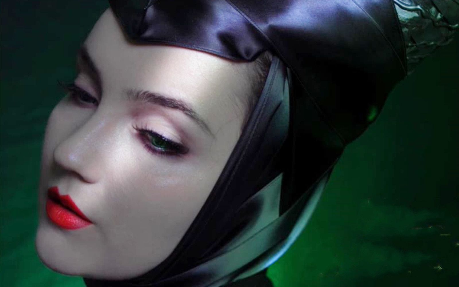 最傲娇的反派,沉睡魔咒玛琳菲森仿妆【迪士尼cos】