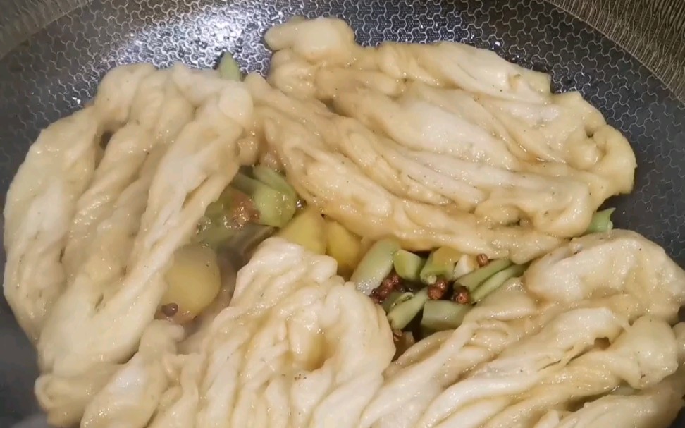 豆角粘卷子～一锅鲜