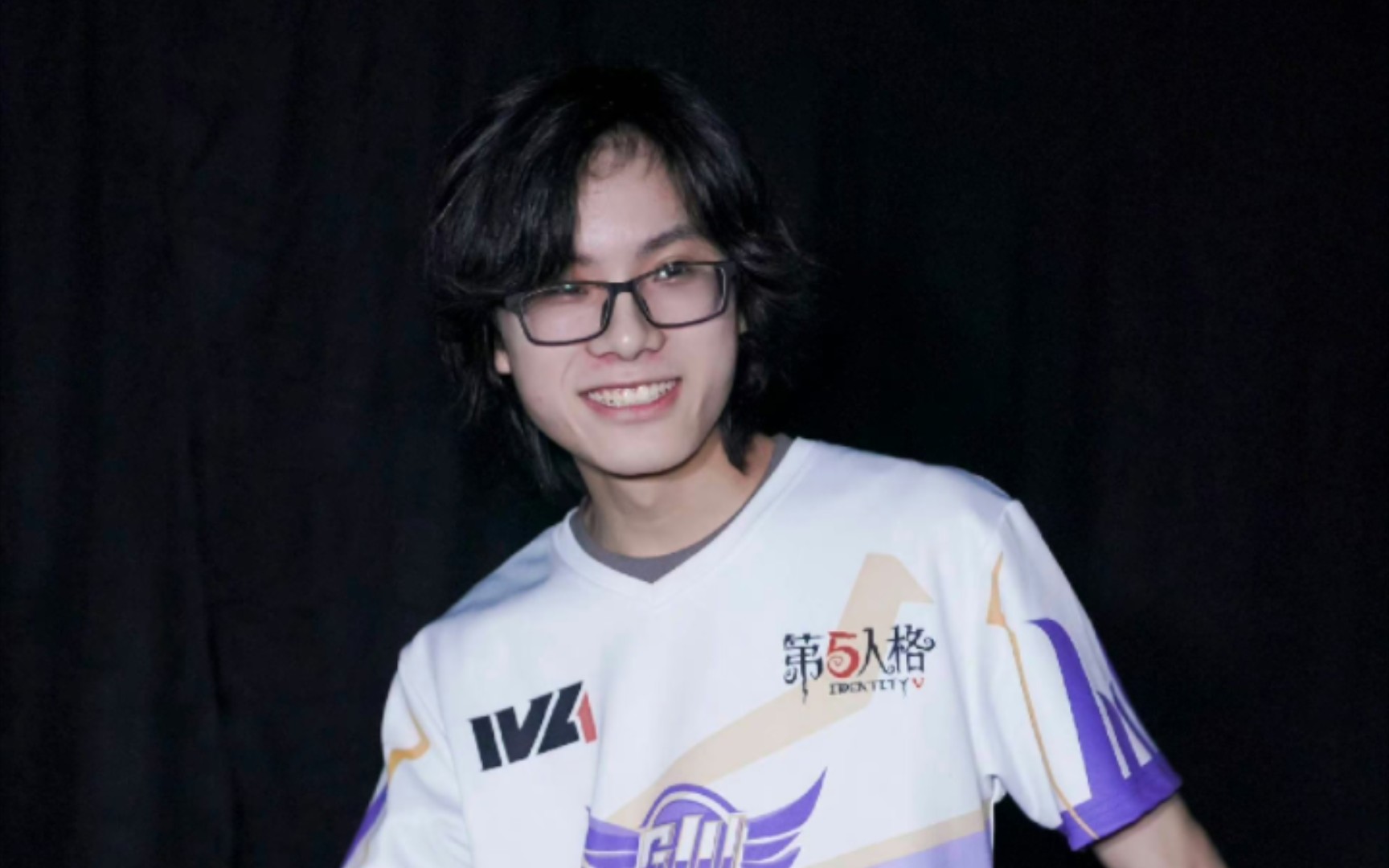 听说低保想跟兮哥碰一碰