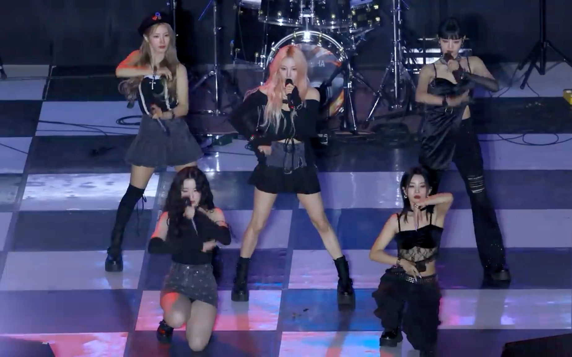 gidle庆熙大学校庆表演