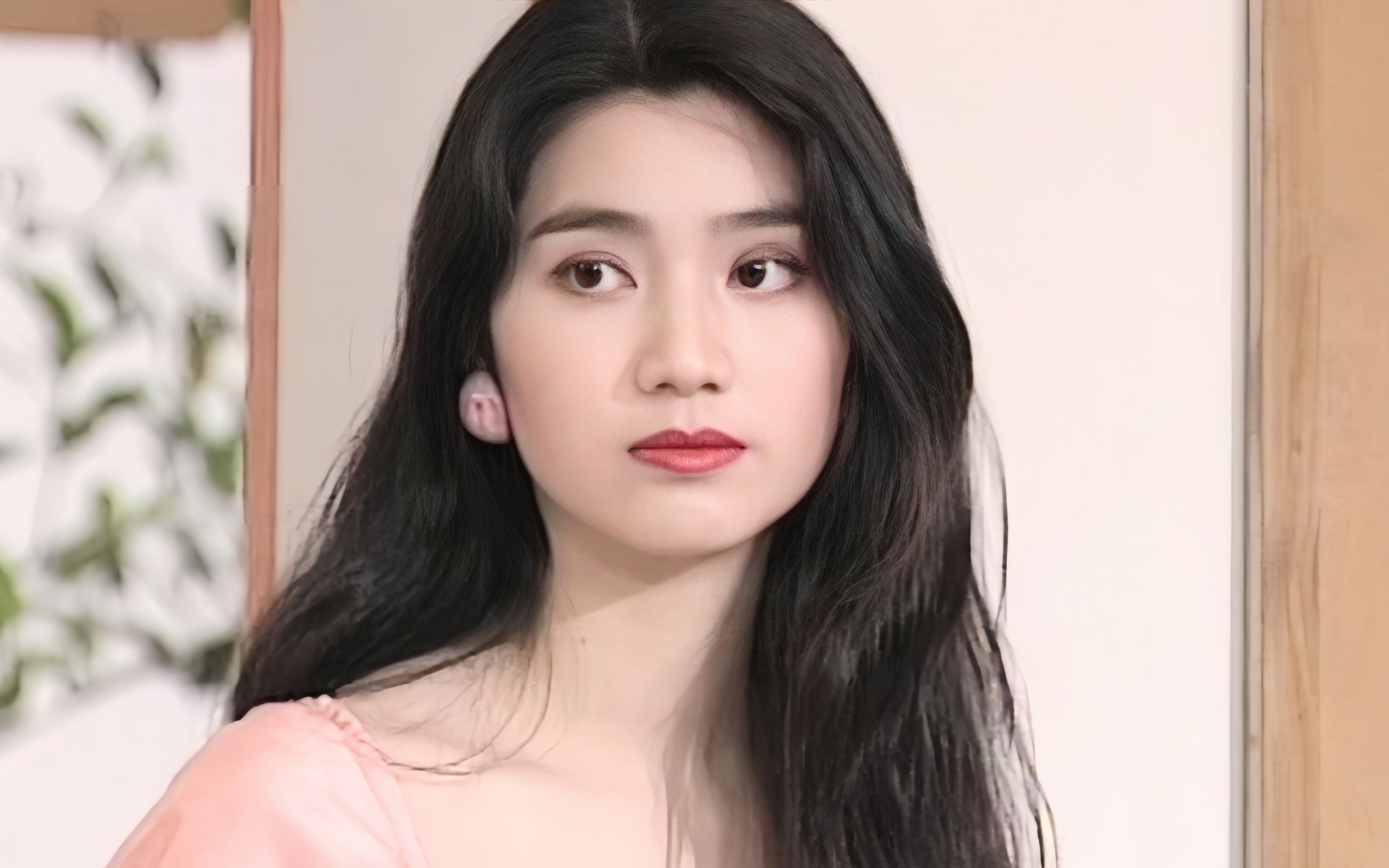 巅峰时期的洪欣颜值不输李嘉欣 她的搭档可是天王黎明耶 某人多少有些