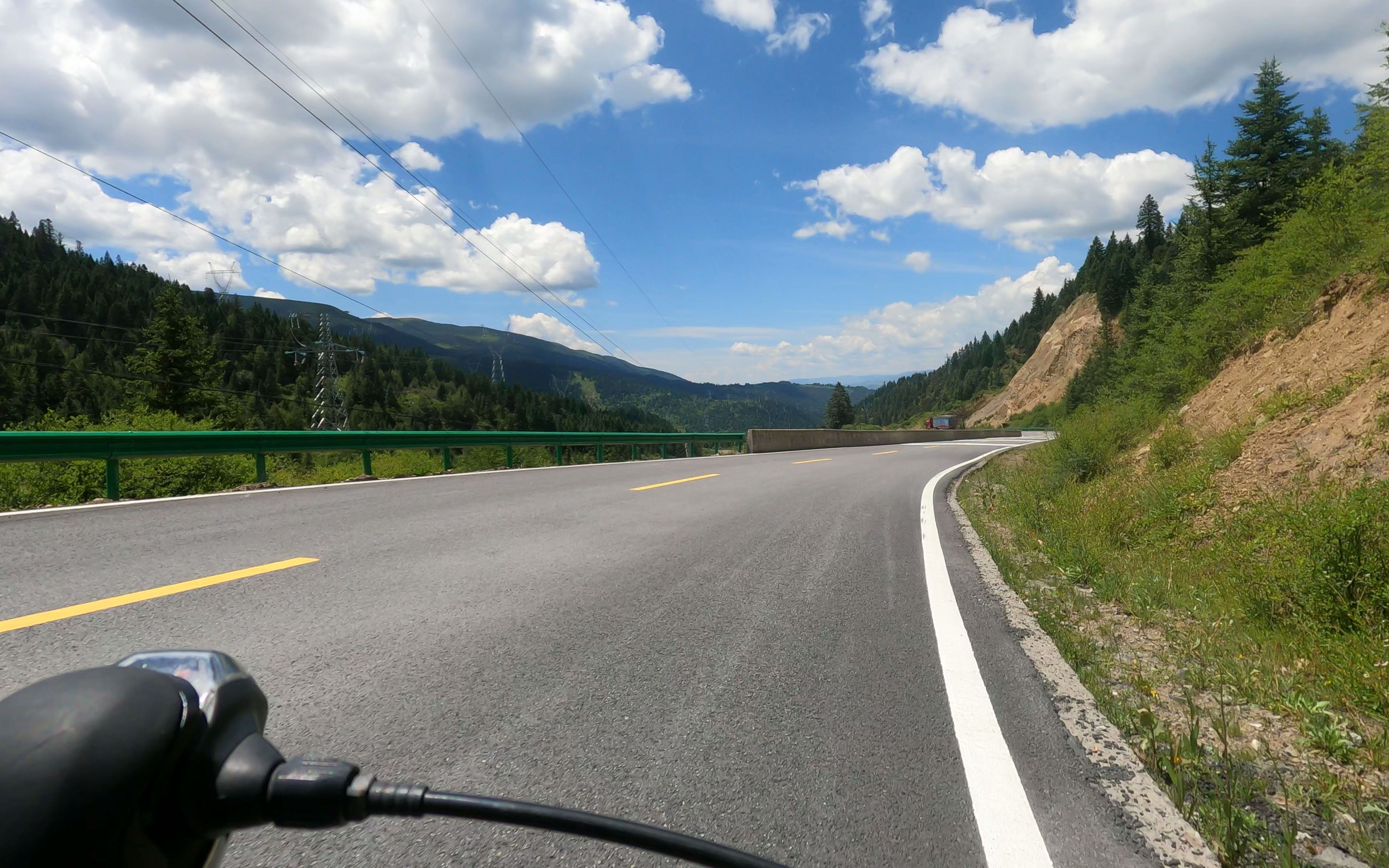 放坡压弯超刺激!- 沉浸式骑行川藏317 day 6 八美 - 道孚18 [5k]