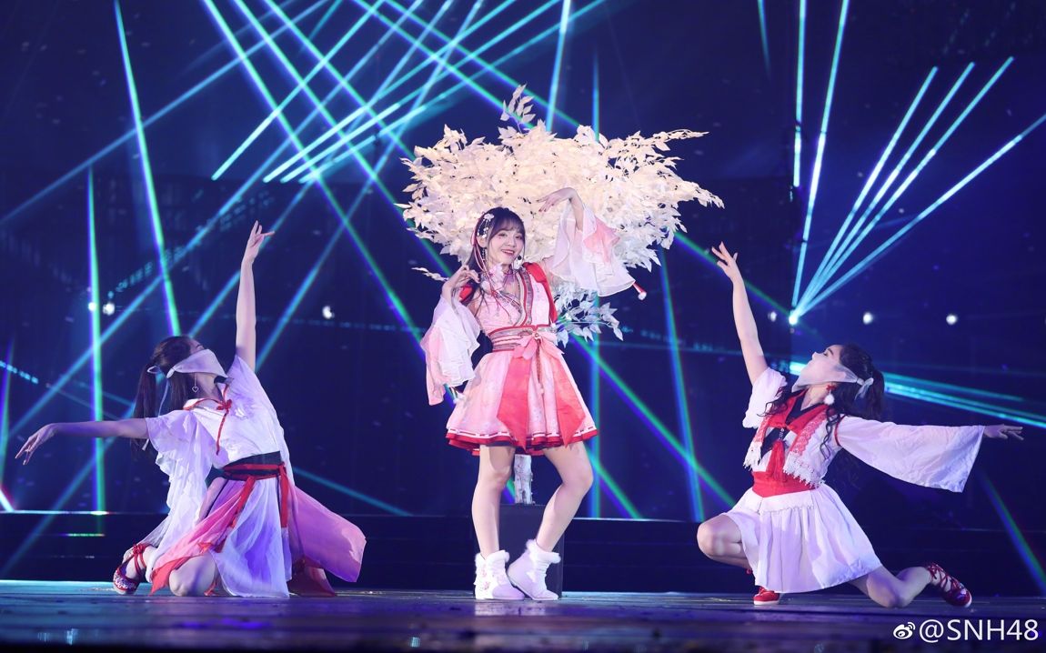 snh48万丽娜2019119snh48group第五届年度金曲大赏春夏秋冬万丽娜solo
