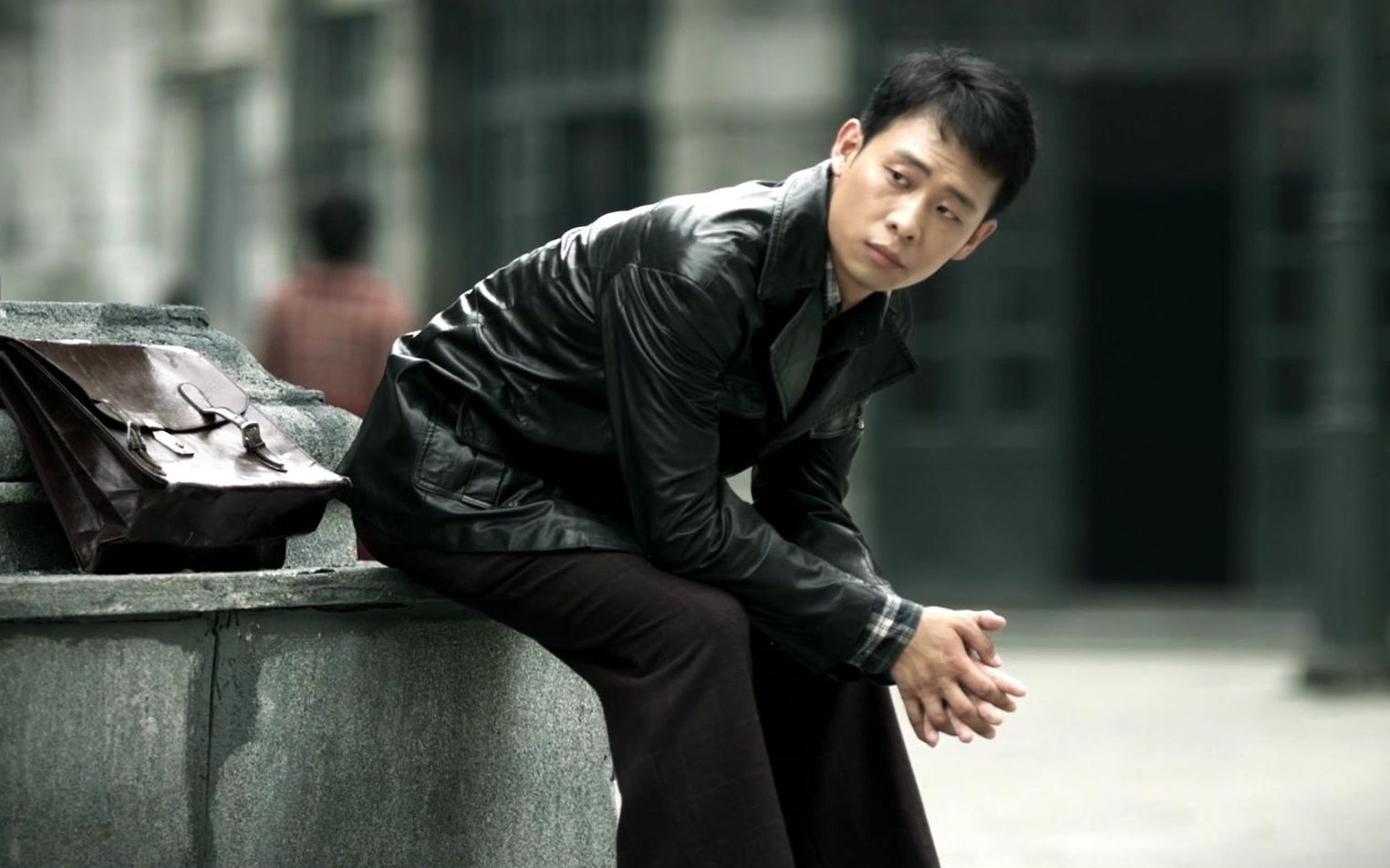 【张译】电视剧《好家伙》精彩片段之父子斗法——两个跟大人学玩闹的