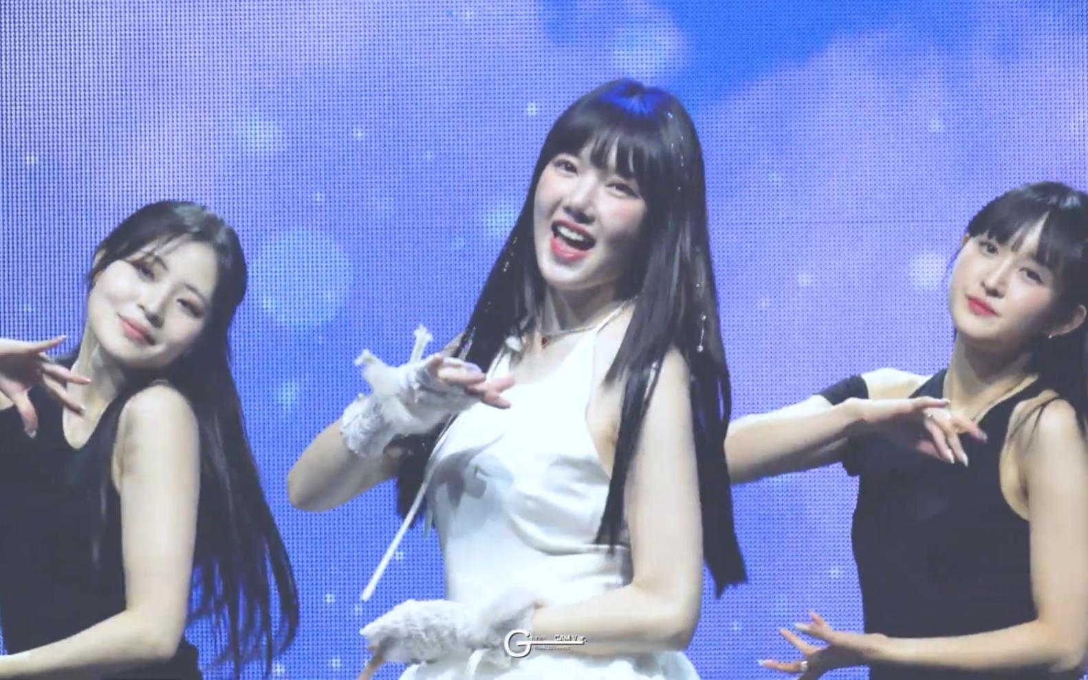 231007 郑艺琳 直拍 《玻璃珠》Yerin 1st Fanmeeting @GILTVCAM哔哩哔哩bilibili