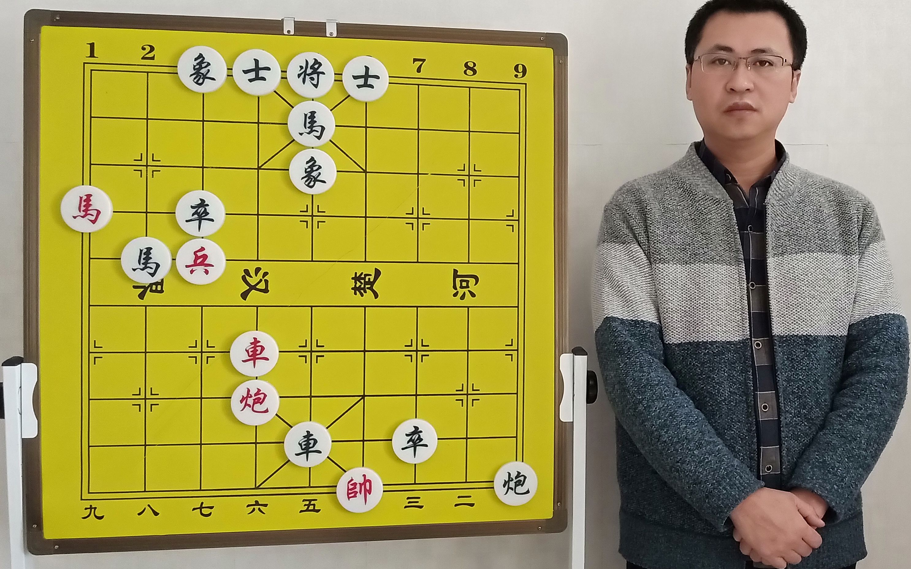 [图]象棋基本功：“送佛归殿”是非常给力的招法，又名“太监追皇帝”，在实战中应用广泛，是定式杀法的法宝，可以解决很多残局难题