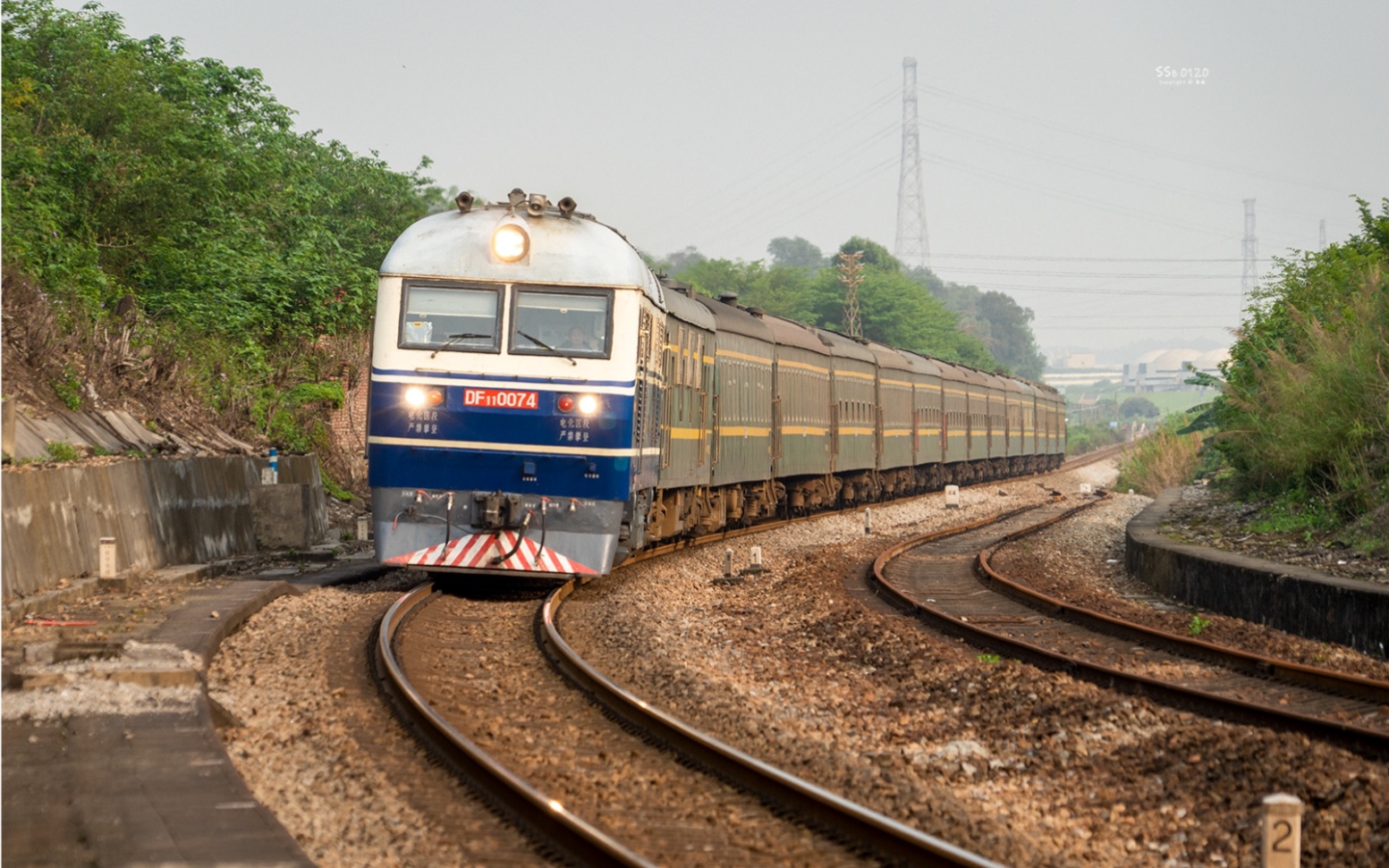 (广茂铁路)客车k949通过走马营区间