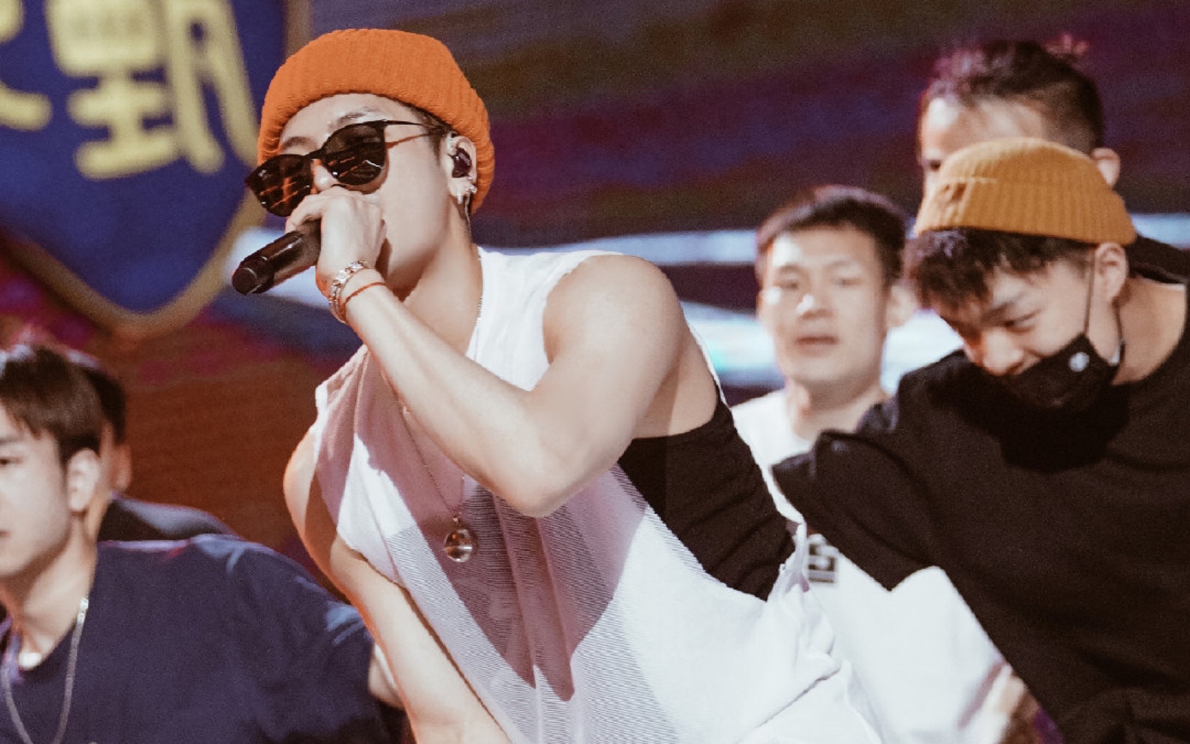 舞台王者王嘉尔 dna现场_哔哩哔哩 (゜-゜)つロ 干杯~-bilibili