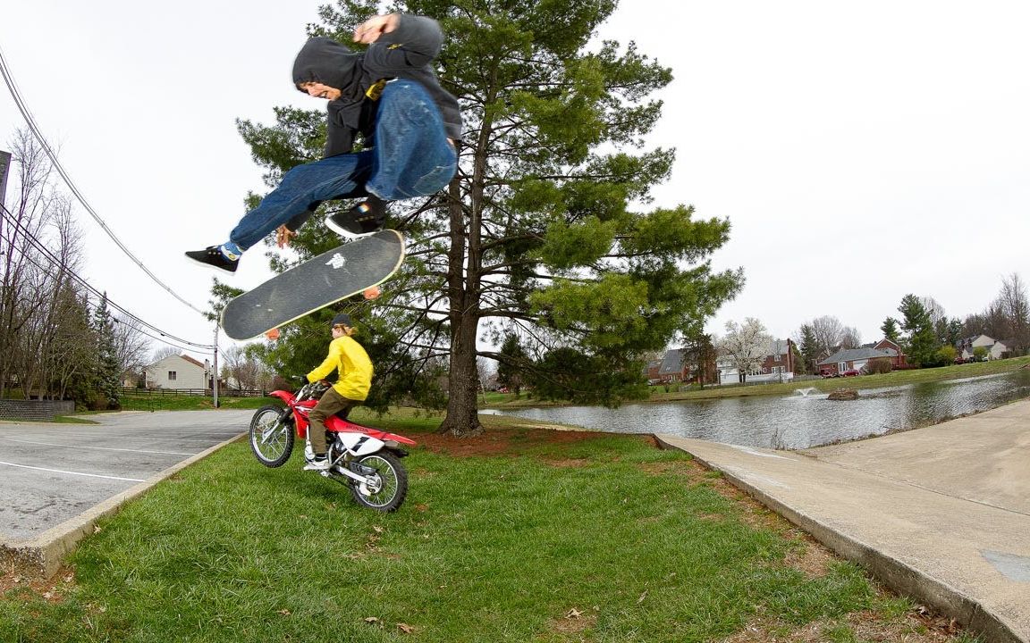 thrasher来电 | 滑板飞行员jeremy leabre新片" programming