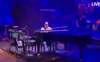 [图]Send One Your Love - Stevie Wonder (Rock In Rio 2011)