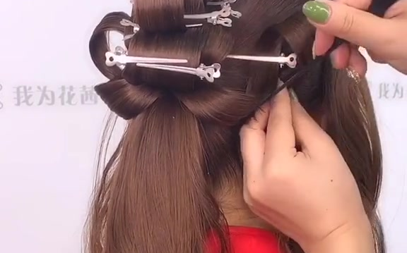 化妆造型  掌握手打卷手法,你便可以设计出无数种中式造型风格