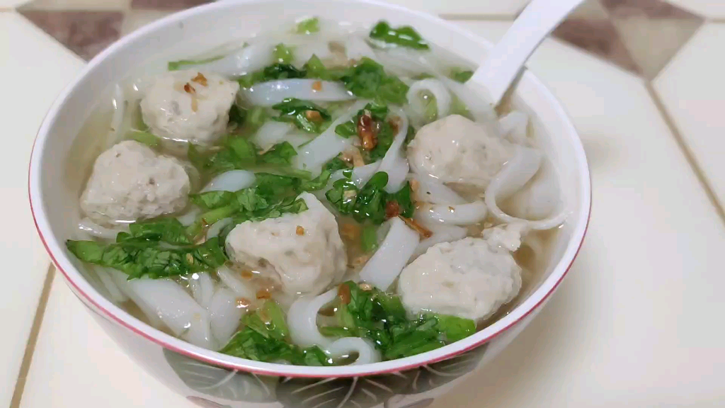 潮汕鱼丸煮河粉_哔哩哔哩 (゜-゜)つロ 干杯~-bilibili