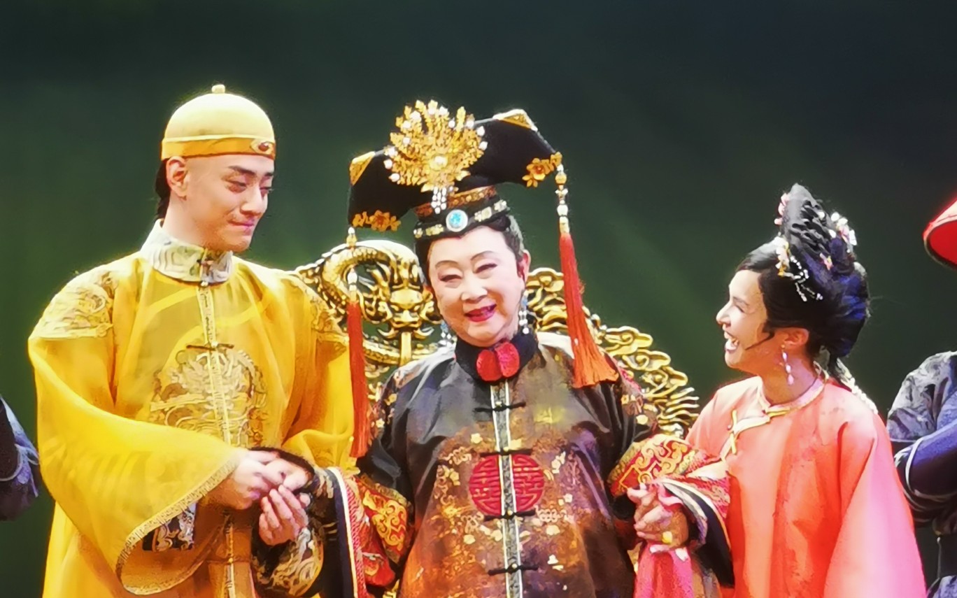 20190922德龄与慈禧午场谢幕-卢燕郑云龙