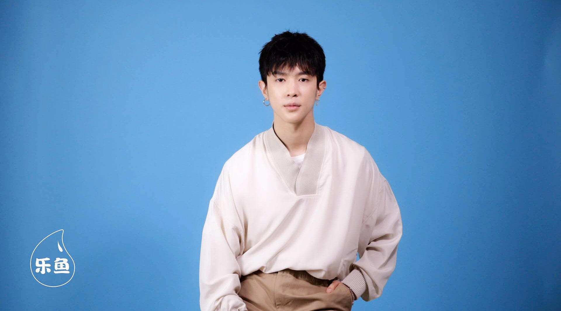 马伯骞自曝理想型是黑寡妇 讲土味情话笑到不能自已_哔哩哔哩_bili