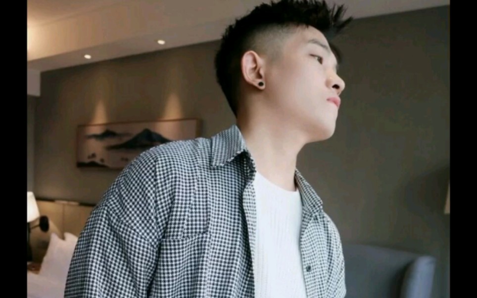 网盘男神四川小虎