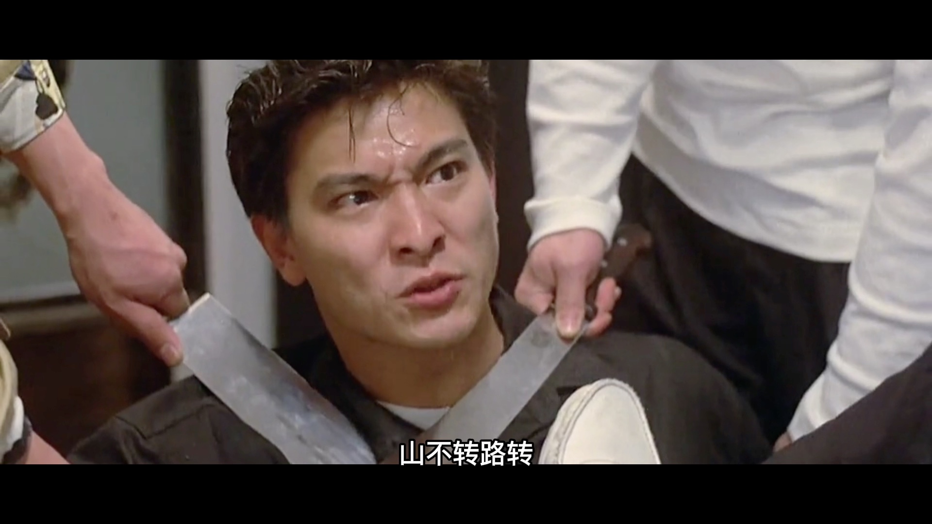 刘德华单枪匹马对付古惑仔,掀起一场腥风血雨