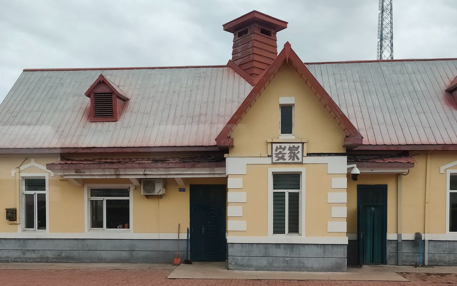 6232次列车,背荫河-安家