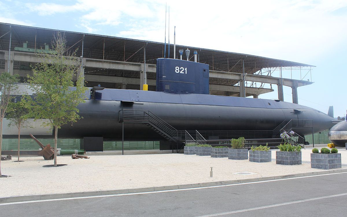 单壳体潜艇图片