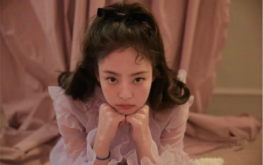 jennie《solo》出道五周年 百看不厌 粉色的jennie太甜啦 伟大的solo