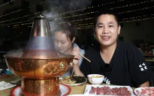 下载视频: 藏在保定学校大院的铜锅涮肉，清汤锅底18元，秘制麻酱一绝