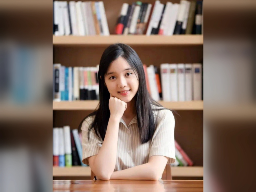 【爱吃江米条的宝月茜】更新了一条视频,快来围观!