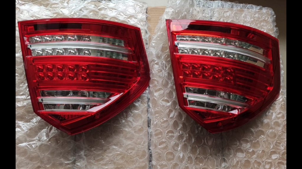 奔驰gl550尾灯gl500后灯