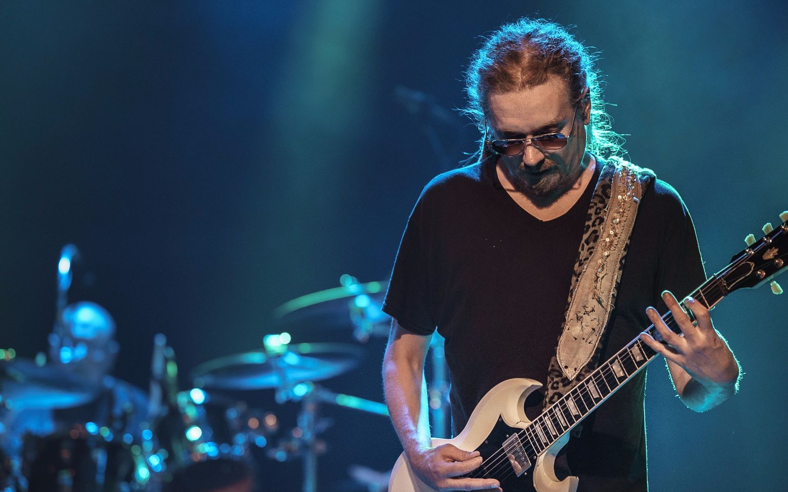 芬兰旋律金属乐队flatearth2018614首演单曲blame