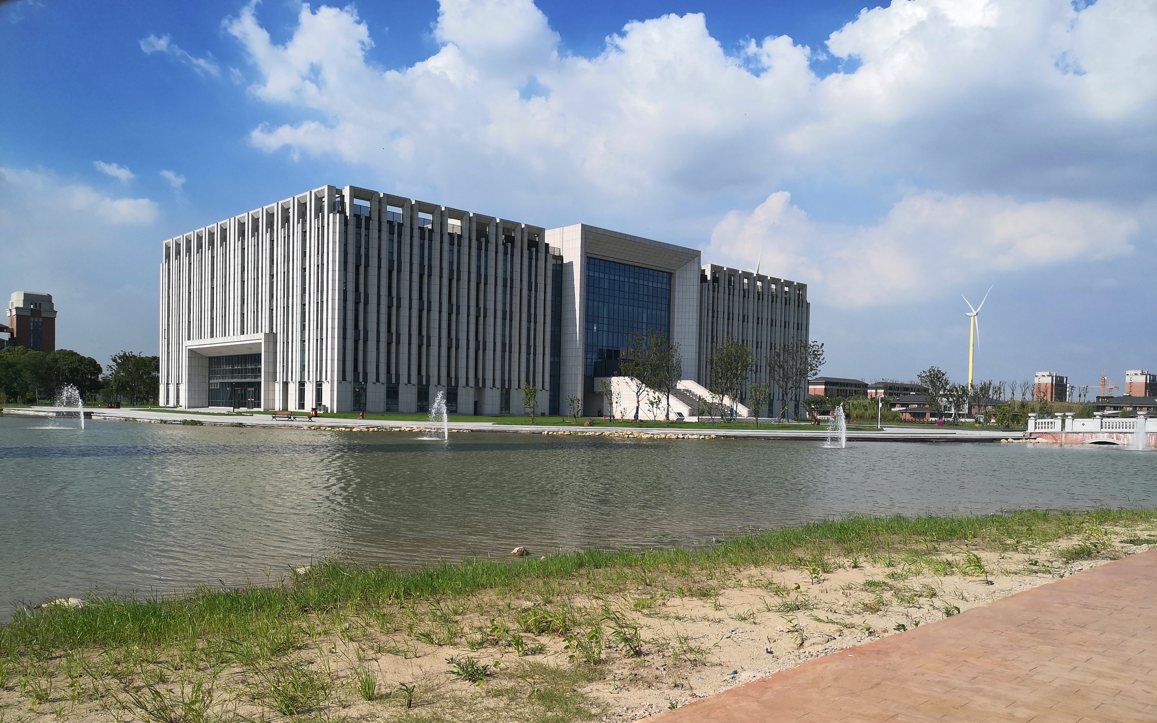 南京理工大学滁州校区图片