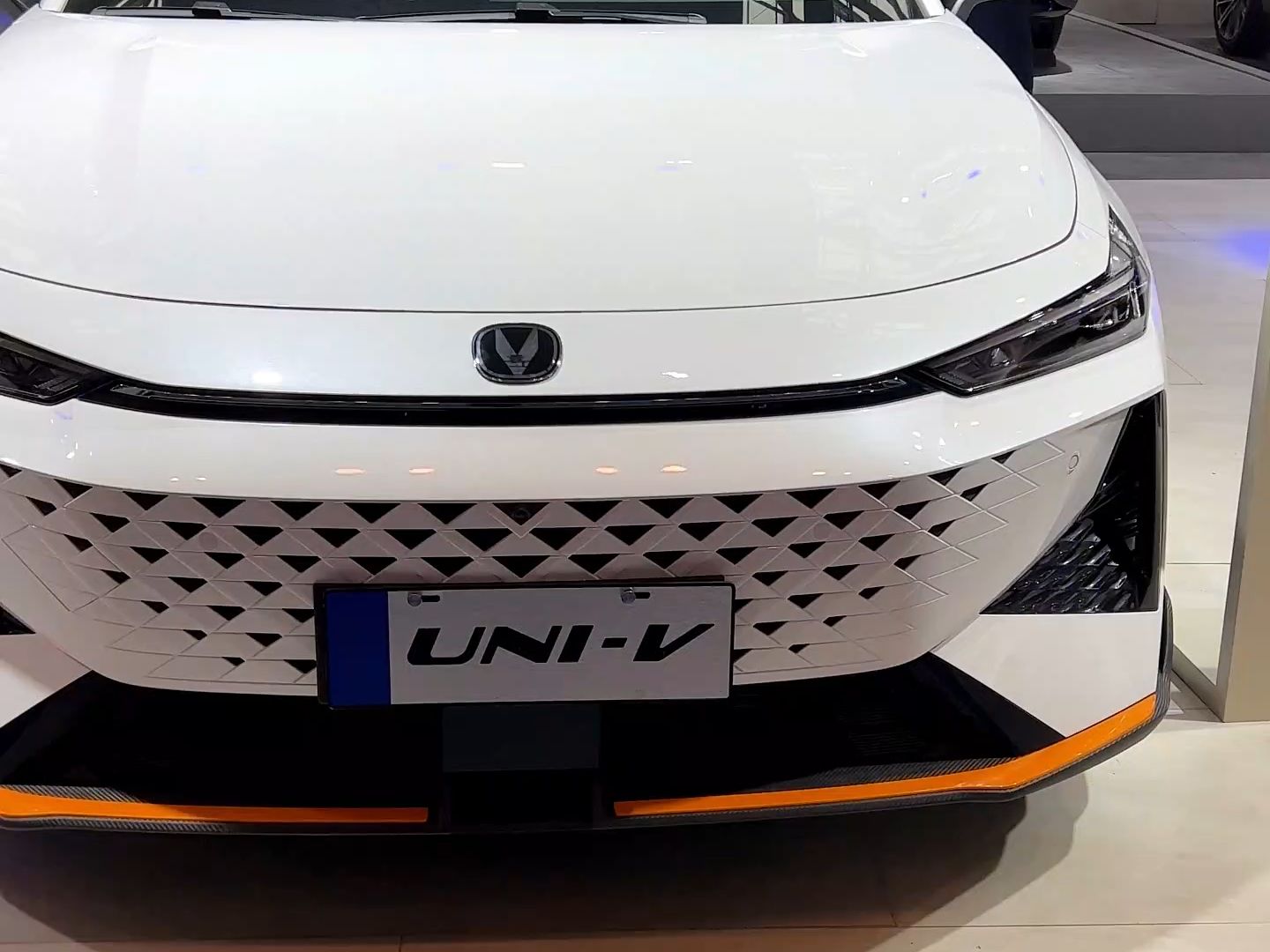 10万左右适合打工人开的轿跑#长安univ#长安汽车