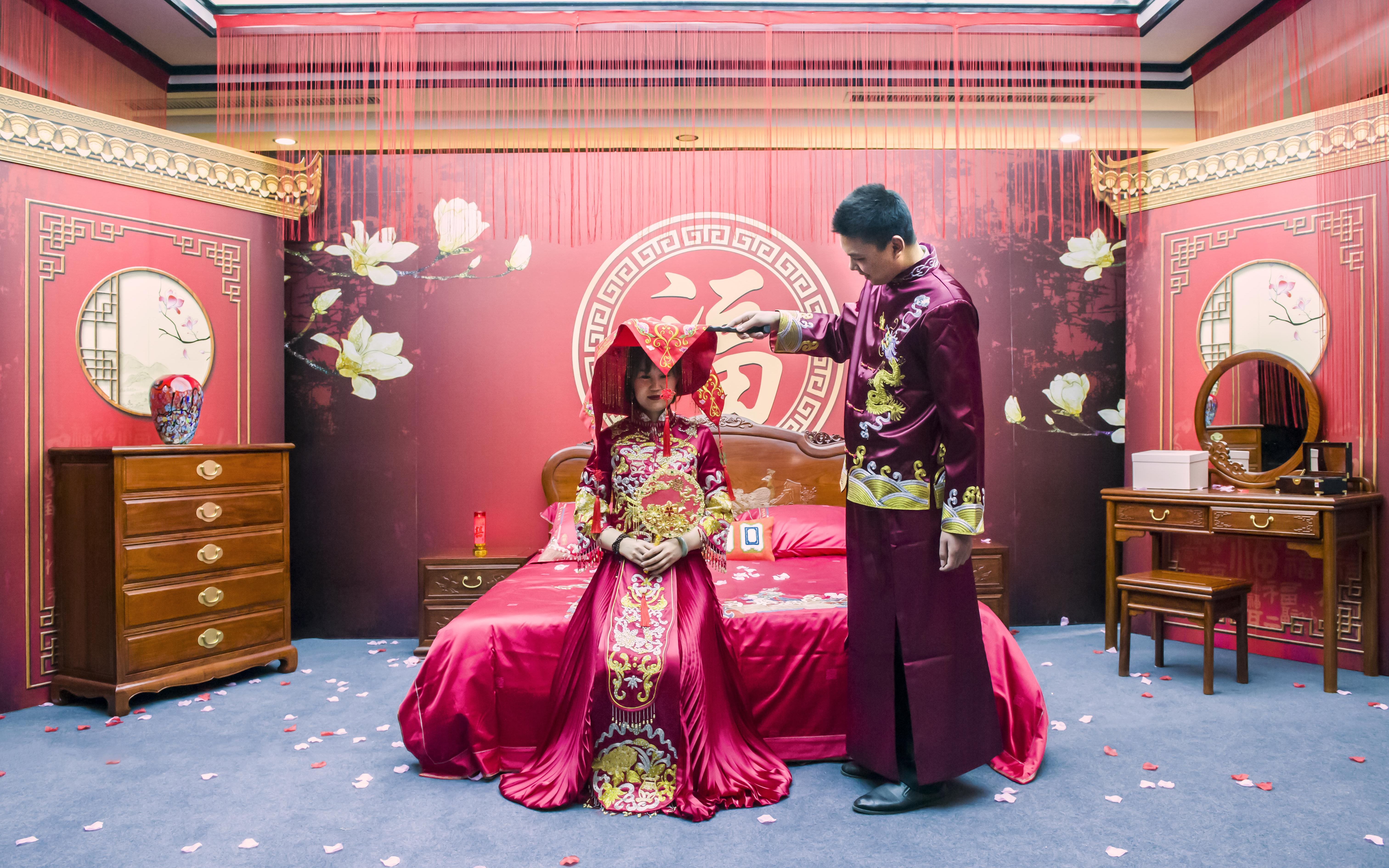 龙朝凤来凤迎龙梧桐树下凤求凰中式婚礼喜堂网红打卡