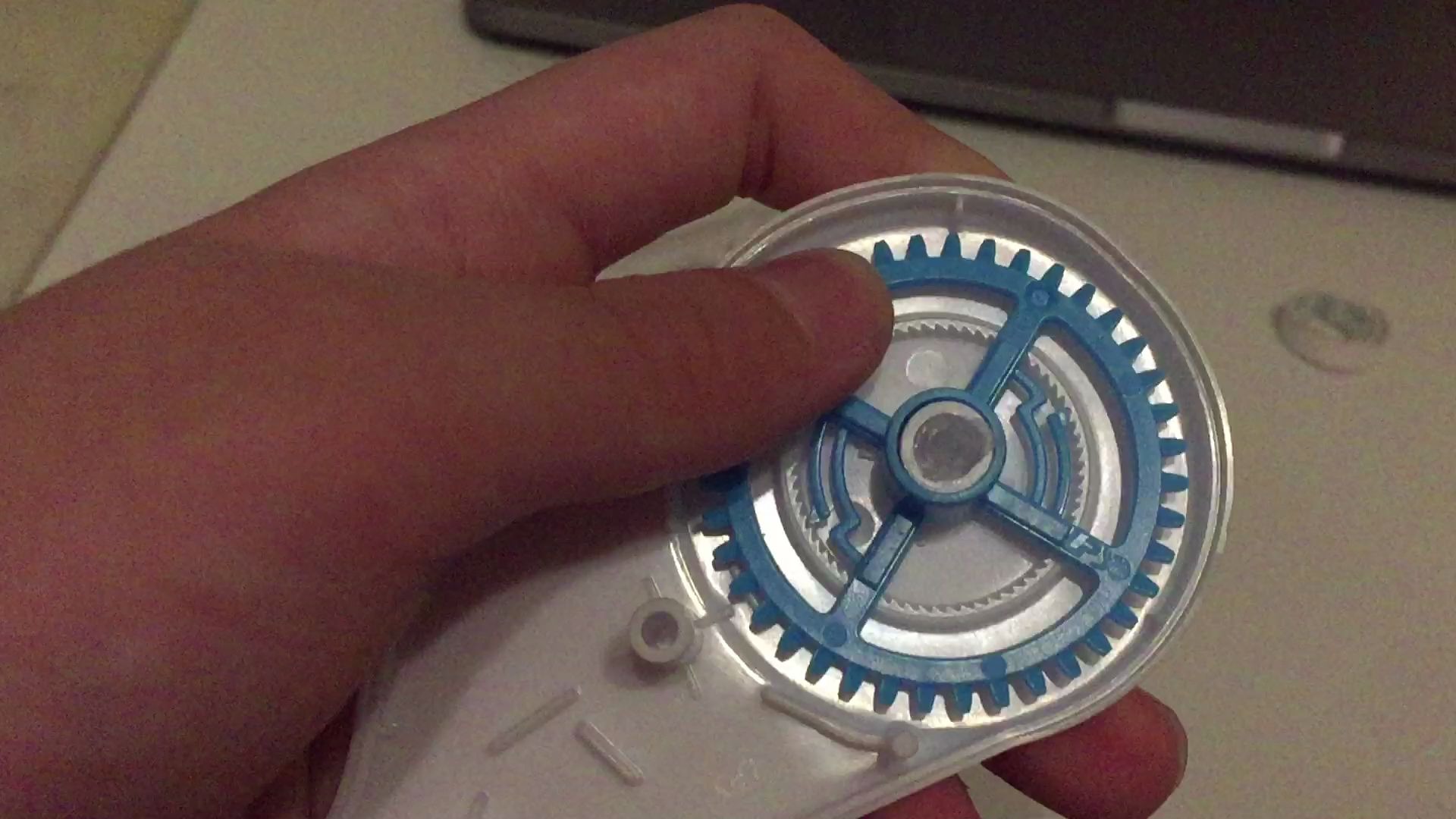 拆掉上一个涂改带的妹妹,看看内部简陋的做工(还是大厂产品)_哔哩哔哩