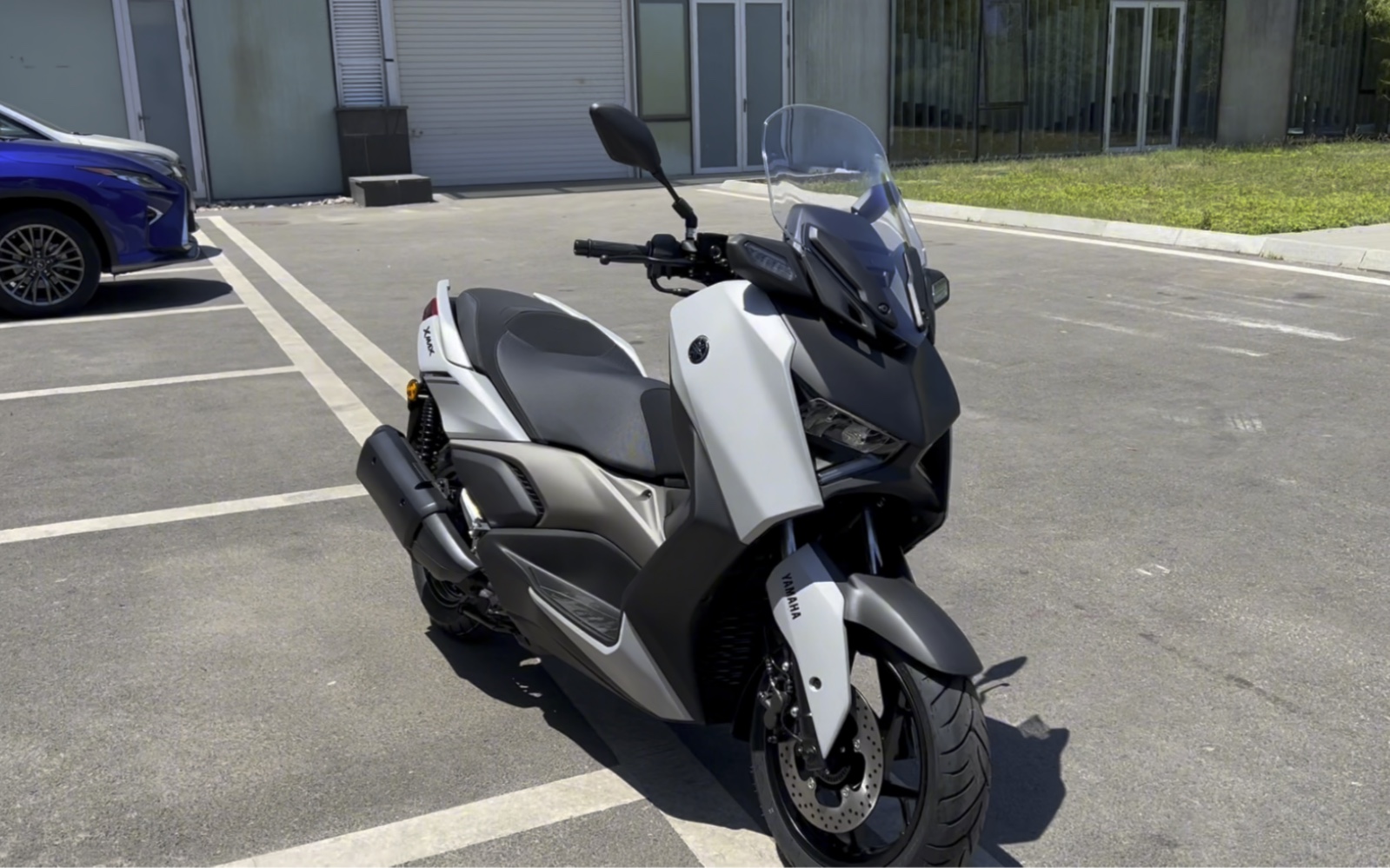 23款雅马哈xmax终于提车了,【提车日记一】,继续讲一些细节设计,果然