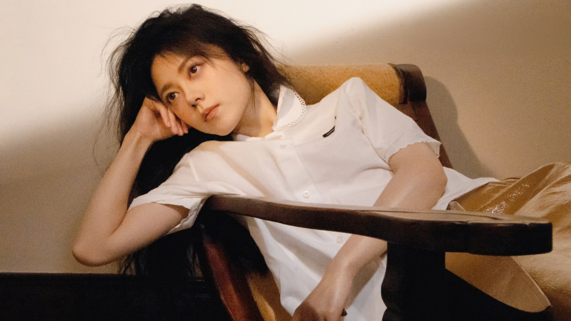 赵今麦‖elle2月刊封面‖"无数个瞬间,拼凑出故事