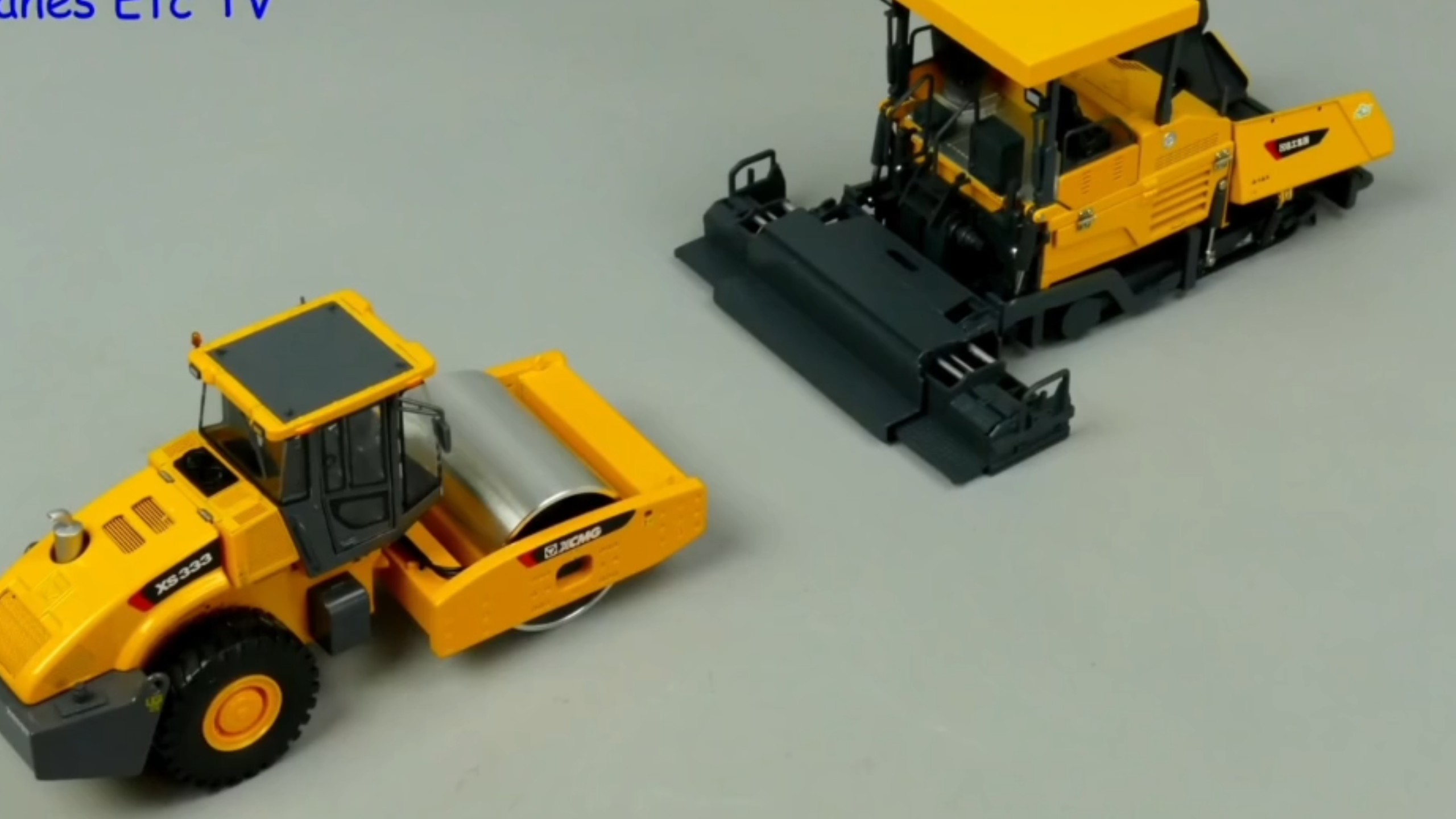 徐工 xcmg rp1256 摊铺机 和 xs333压路机模型测评